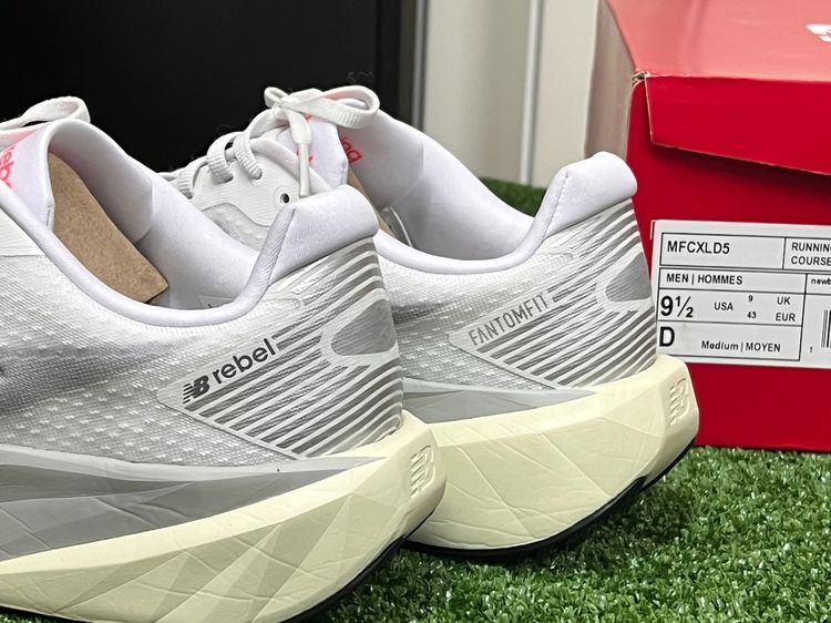 New Balance FuelCell Rebel v5 รองเท้าวิ่งผู้ชาย เบอร์ 9.5 US, 9 UK รูปที่ 15