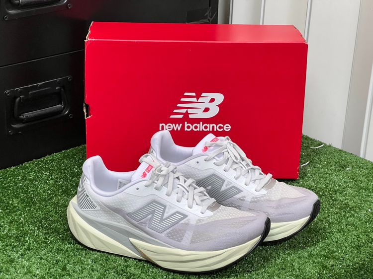 New Balance FuelCell Rebel v5 รองเท้าวิ่งผู้ชาย เบอร์ 9.5 US, 9 UK รูปที่ 8