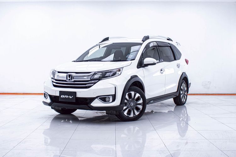 รถ Honda BR-V 1.5 V สี ขาว