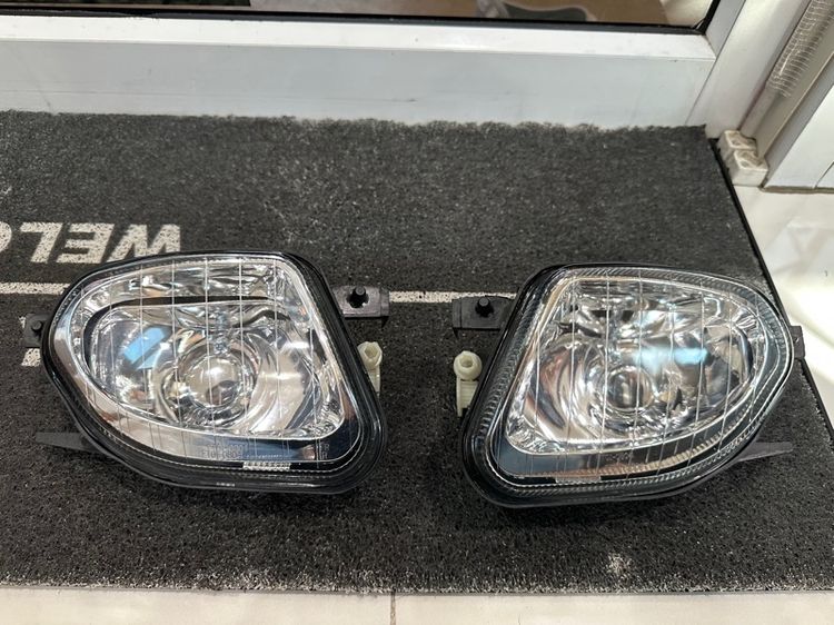 ไฟตัดหมอก Benz w211