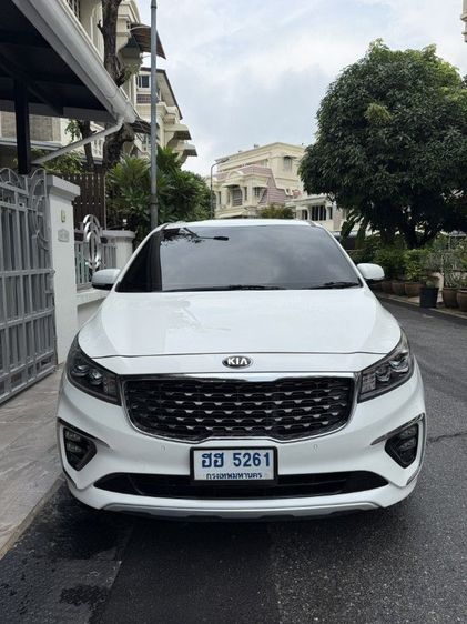 รถ Kia Grand Carnival 2.2 SXL สี ขาว