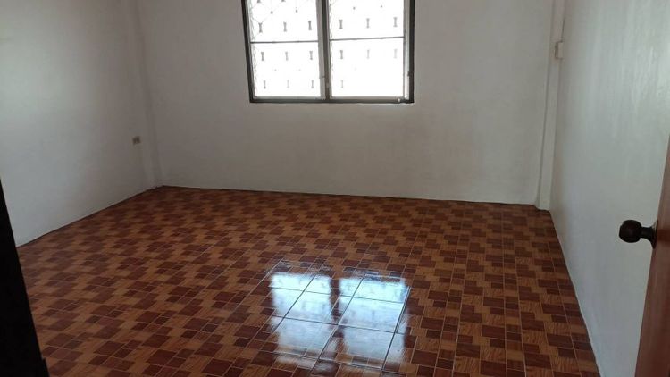 อื่นๆ ให้เช่าทาวน์เฮ้าส์3ชั้น20ตรว.จอดรถได้3คัน ซ.ประชาอุทิศ127 หมู่บ้านวิเศษสุขนคร เขตทุ่งครุ   กทม. 0863116799 รูปที่ 3