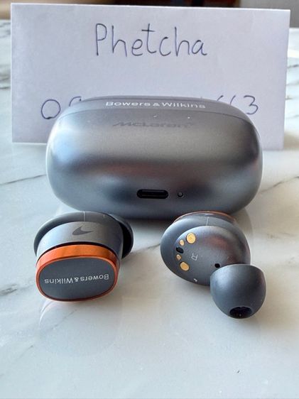 หูฟัง B and W P8i McLarens edition  รูปที่ 6