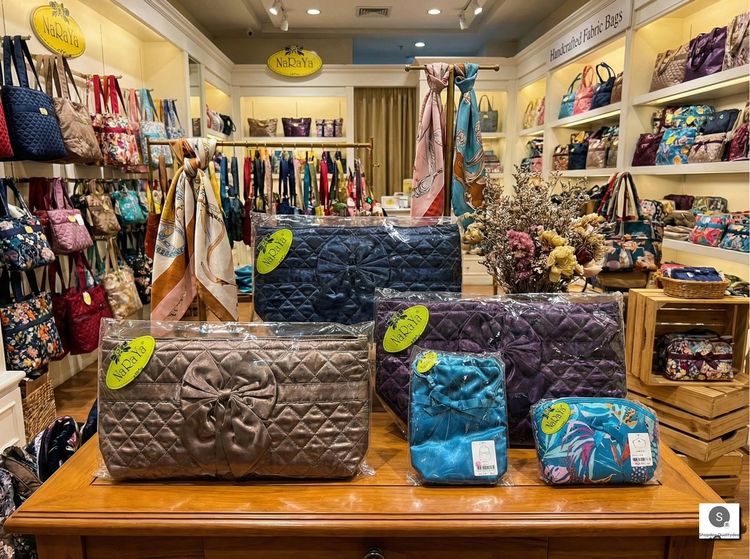 ➗➰ คิดราคาคนละครึ่ง👜 กระเป๋า Naraya แท้ จำนวน 5 ใบ ของใหม่