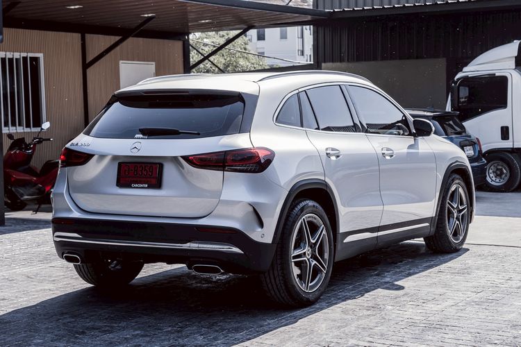 Mercedes-Benz GLA-Class 2021 GLA200 Utility-car เบนซิน ไม่ติดแก๊ส เกียร์อัตโนมัติ บรอนซ์เงิน รูปที่ 3