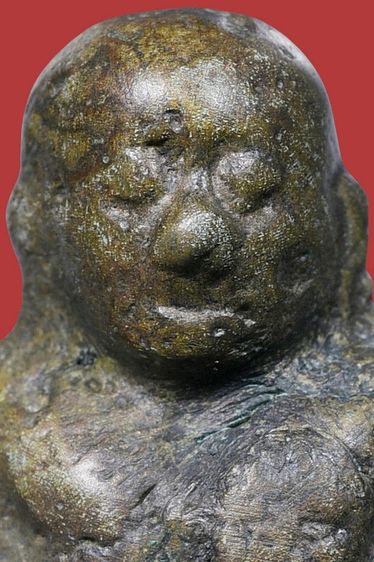 เหี่ยวย่น,เก่ามาก เนื้อขันลงหิน หายาก พระบ้านเก่าเก็บ รูปหล่อหลวงพ่อเงิน พิมพ์ขี้ตา  3 ชาย  รูปที่ 3