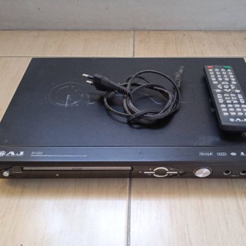 เครื่องเล่น DVD AJ. มือสองสภาพดีใช้งานได้ปกติค่ะ