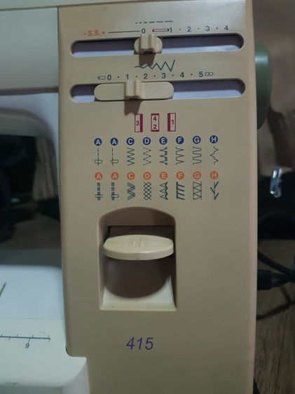 จักรเย็บผ้า Janome 415 sewing machine virtually unused รูปที่ 9