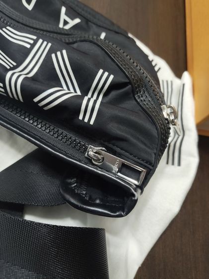 Kenzo แท้ กระเป๋าคาดเอว  ใหม่มาก รูปที่ 7