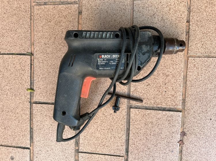 สว่านไฟฟ้าแบล็คแอนด์เด็กซ์เกอร์