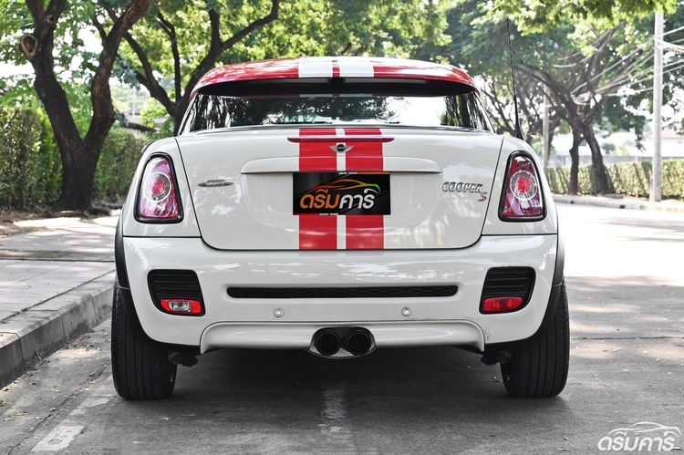 Mini JOHN COOPER WORK 2012 1.6 John Cooper Works Sedan เบนซิน ไม่ติดแก๊ส เกียร์อัตโนมัติ ขาว รูปที่ 4