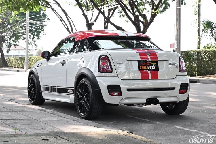Mini JOHN COOPER WORK 2012 1.6 John Cooper Works Sedan เบนซิน ไม่ติดแก๊ส เกียร์อัตโนมัติ ขาว รูปที่ 3