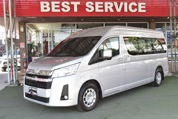Toyota Commuter 2023 2.8 Van ดีเซล ไม่ติดแก๊ส เกียร์อัตโนมัติ เทา