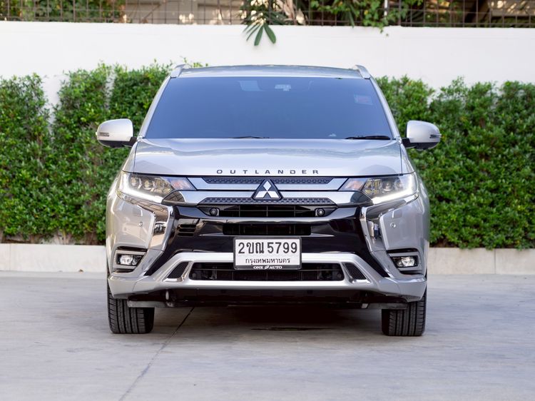 Mitsubishi Outlander 2021 Phev 2.4 GT Premium 4WD Utility-car ปลั๊กอินไฮบริด (PHEV) ไม่ติดแก๊ส เกียร์อัตโนมัติ เงิน รูปที่ 2