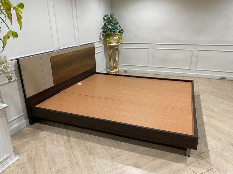 เตียงไม้ 6 ฟุต ขาเหล็ก ยี่ห้อ SB Furniture  รูปที่ 2