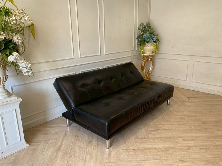 3 ที่นั่ง โซฟาปรับนอน ขาเหล็ก เบาะหนังดึงกระดุม สีดำ 