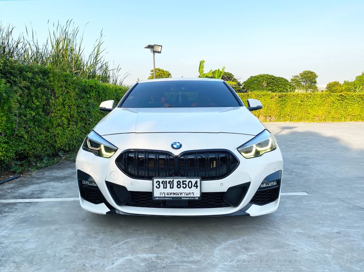 BMW Series 2 2022 220i Sedan เบนซิน ไม่ติดแก๊ส เกียร์อัตโนมัติ ขาว รูปที่ 2