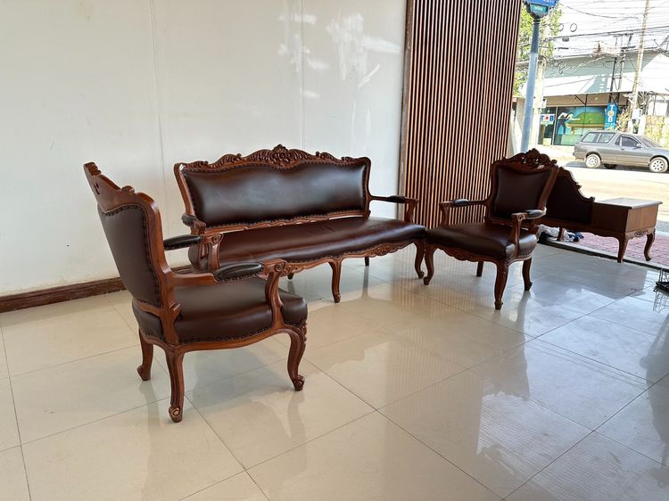 ชุดรับแขกไม้สักแกะสลัก สไตล์วินเทจ เบาะหนัง PU สีน้ำตา รูปที่ 3