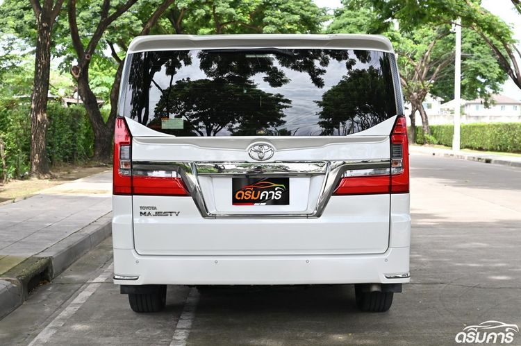 Toyota Majesty 2020 2.8 Premium Van ดีเซล ไม่ติดแก๊ส เกียร์อัตโนมัติ ขาว รูปที่ 4