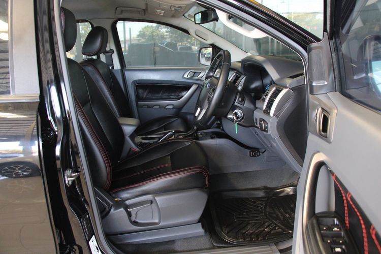 Ford Ranger 2018 2.2 Hi-Rider XLT Pickup ดีเซล ไม่ติดแก๊ส เกียร์อัตโนมัติ ดำ รูปที่ 3