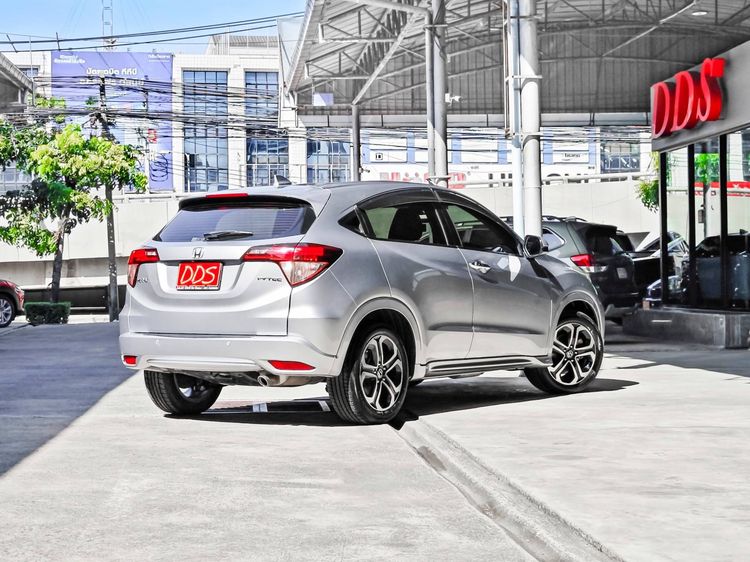 Honda HR-V 2017 1.8 E Limited Utility-car เบนซิน เกียร์อัตโนมัติ เทา รูปที่ 2