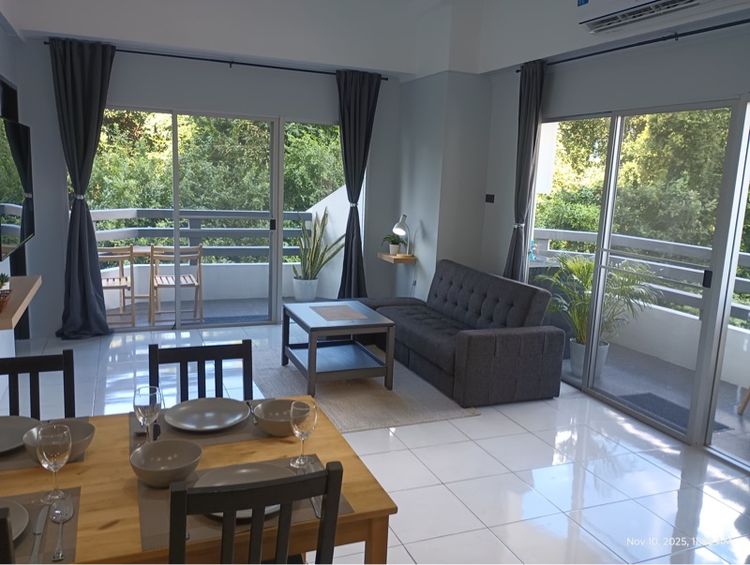 ตกแต่งครบ อื่นๆ สร้างเสร็จก่อน 2010 ไม่อนุญาต ไม่ใช่ คอนโดมิเนียมริมทะเล รูปที่ 2