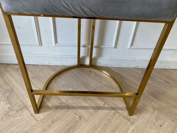 เก้าอี้บาร์ ขาเหล็ก เบาะผ้ากำมะหยี่ สีเทา รูปที่ 6