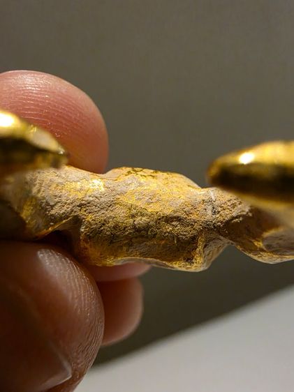 ของสะสม เก่าเก็บ สวยหายาก หนักๆ รุ่นเก่า ของที่บ้าน ขายตามสภาพ พร้อมส่งครับพี่ สวย น่าสะสมครับ เครื่องรางสีทอง รูปที่ 6