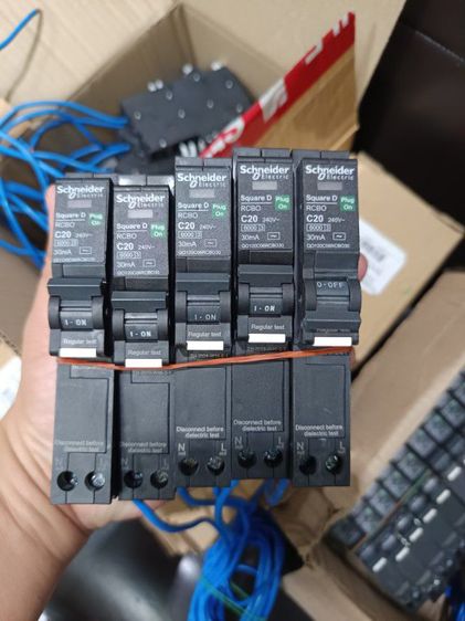 ลูกเซอร์กิตกันดูดชไนเดอร์ 16  20 32 และ 50แอมป์ รูปที่ 2