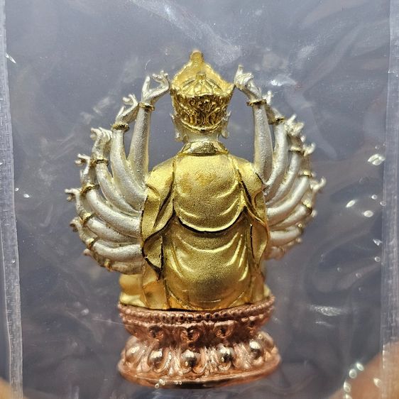 พระกริ่งอวโลกิเตศวร เจ้าแม่กวนอิมพันมือ รุ่น 1 เนื้อเงินบริสุทธิ์ ชุบสามกษัตริย์ วัดหัวลำโพง ปี2544 รูปที่ 5