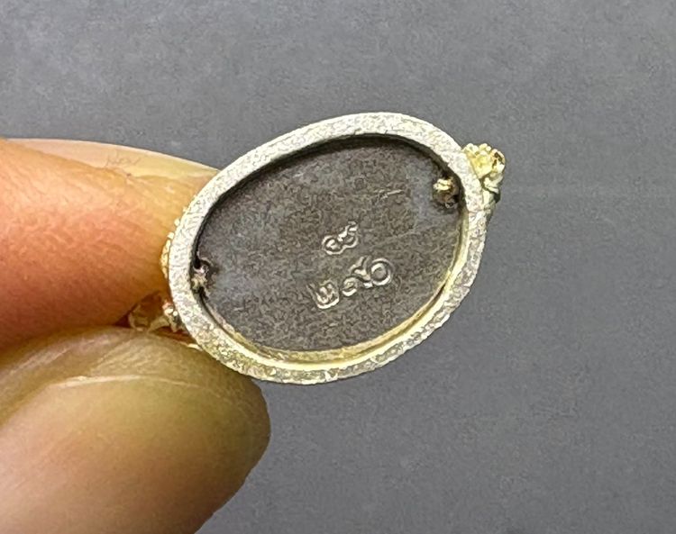 พระกริ่งอวโลกิเตศวร เจ้าแม่กวนอิมพันมือ รุ่น 1 เนื้อเงินบริสุทธิ์ วัดหัวลำโพง ปี2544 รูปที่ 8