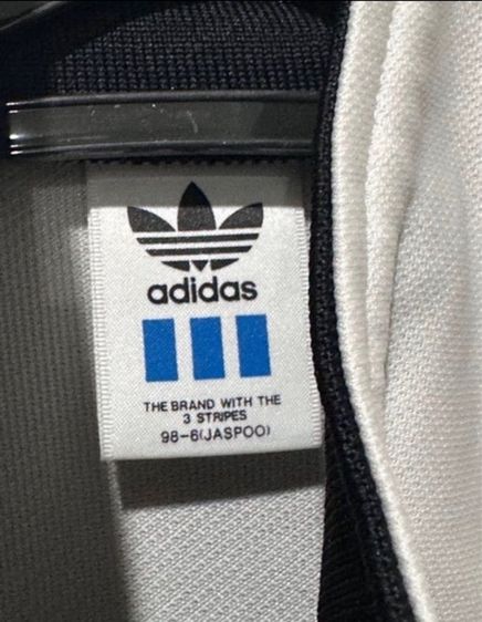 เสื้อวอร์มสีขาว แบรนด์ Addidas รูปที่ 5
