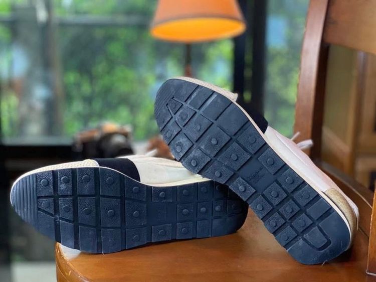 รองผ้าใบ balenciaga แท้ 💯 เบอร์ EU 40 เท้า 25.5-26.5 ใส่ได้ สภาพดีมาก ดีเทลสวย ทรงสวย หนังแท้หายากน่าสะสม รูปที่ 5