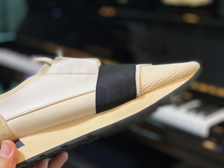 รองผ้าใบ balenciaga แท้ 💯 เบอร์ EU 40 เท้า 25.5-26.5 ใส่ได้ สภาพดีมาก ดีเทลสวย ทรงสวย หนังแท้หายากน่าสะสม รูปที่ 6