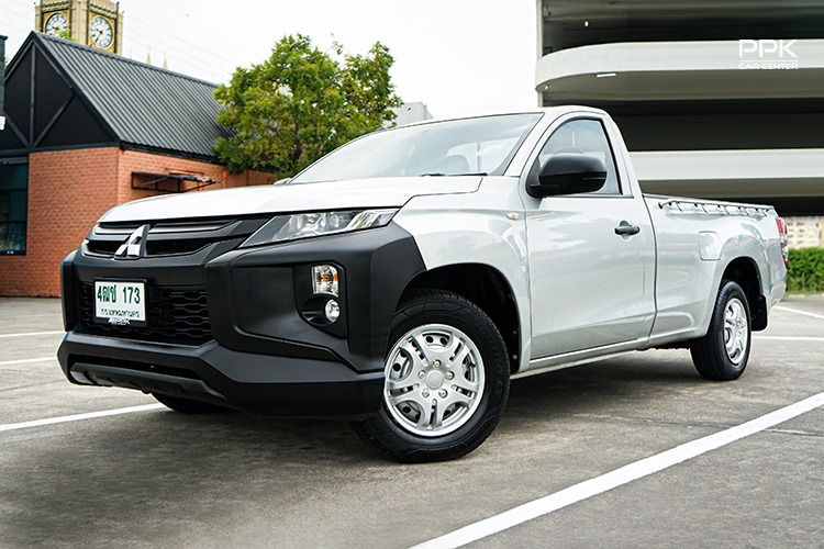 รถ Mitsubishi Triton 2.5 GL สี เทา