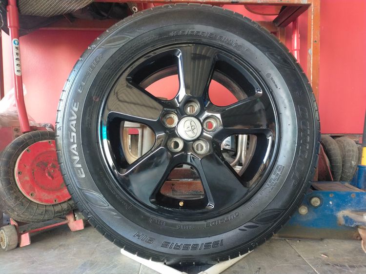 แม็กโตโยต้า ขอบ15 สีอบpowder coat พร้อมยางดันลอป 195 65 15 ปี21 ใส่ altis ได้ทุกรุ่น ยางสวยทุกเส้น รูปที่ 3