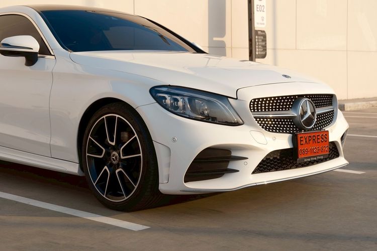 รถ Mercedes-Benz C-Class C200 สี ขาว
