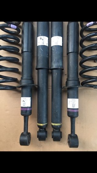 โช๊ค เดิม หน้า หลัง TOYOTA ฟอจูนเนอร์ ปี 2016 ถึง ปัจจุบัน และ ใส่ ปี 2004 ถึง 2015  รูปที่ 2