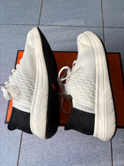 (มือ 2) รองเท้าสุขภาพ กันลื่น แบรนด์ Saisamorn  สีขาว Size 39 รูปที่ 4
