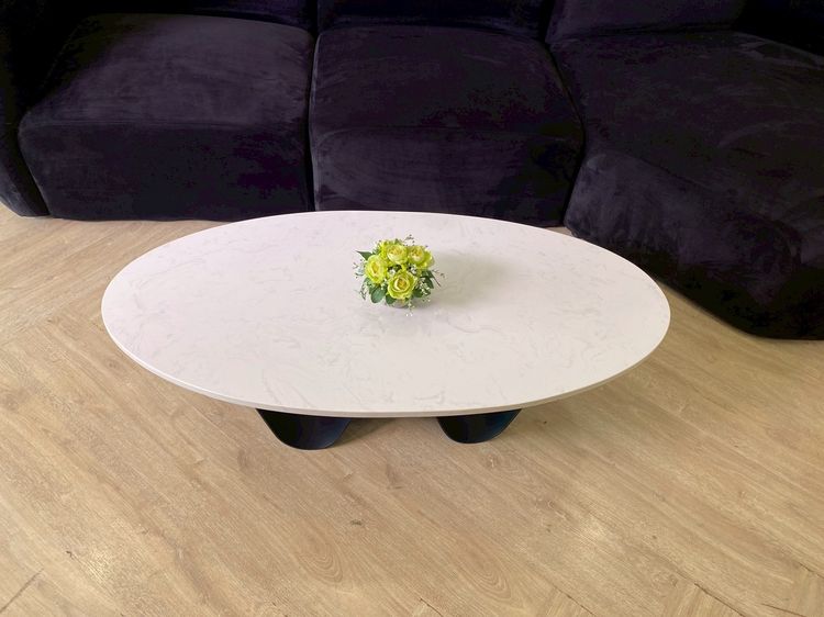 โต๊ะกลาง ท็อปหินขาว ขาเหล็กสีดำ รูปที่ 2
