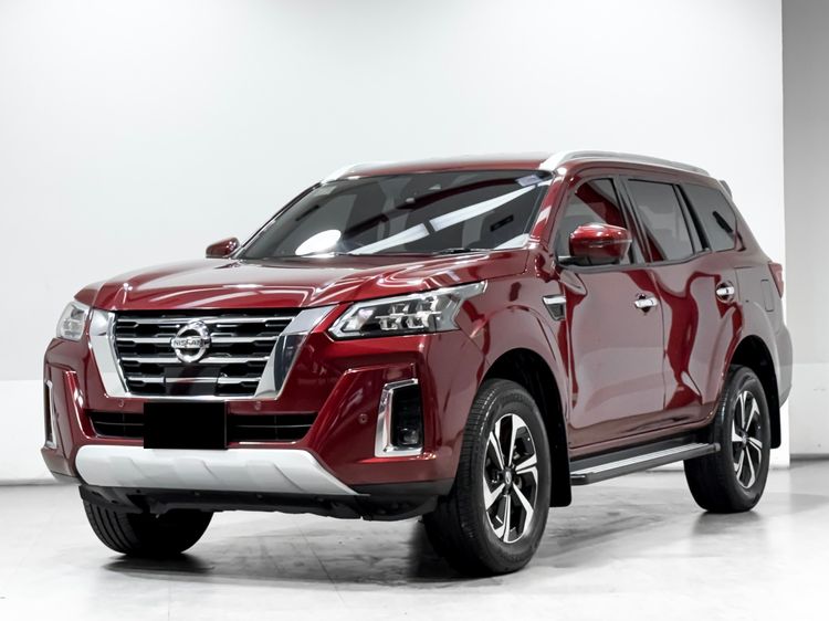 รถ Nissan Terra 2.3 VL 4WD สี แดง
