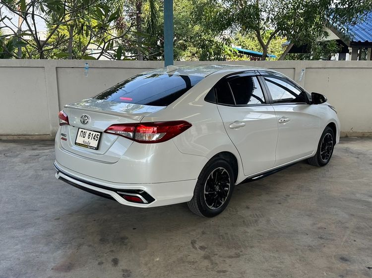 Toyota Yaris ATIV 2022 1.2 Sport Premium Sedan เบนซิน ไม่ติดแก๊ส เกียร์อัตโนมัติ ขาว รูปที่ 3
