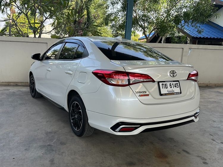 Toyota Yaris ATIV 2022 1.2 Sport Premium Sedan เบนซิน ไม่ติดแก๊ส เกียร์อัตโนมัติ ขาว รูปที่ 4