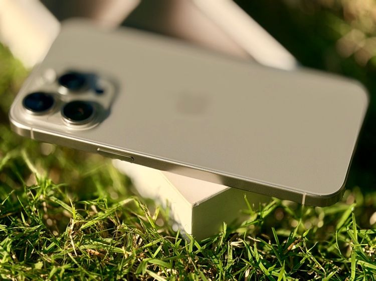 iPhone 15 Pro Max 256 GB รูปที่ 10