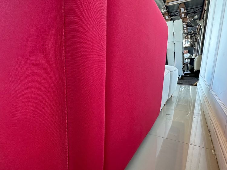 โซฟาเดย์เบด พร้อมสตูล เบาะผ้าสีเทา พิงหลังผ้าสีแดง รูปที่ 6