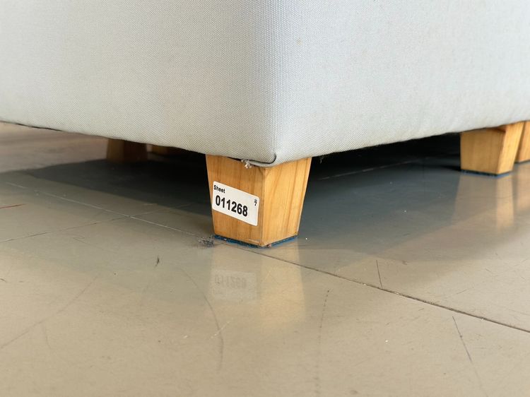 โซฟาเดย์เบด พร้อมสตูล เบาะผ้าสีเทา พิงหลังผ้าสีแดง รูปที่ 12