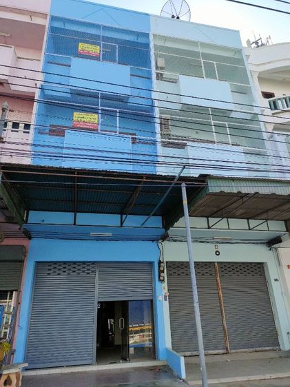ขายตึกอาคารพาณิชย์ 3ชั้นครึ่ง อำเภอสวรรคโลก สุโขทัย ทำเลดี อยู่ติดตลาดสด และโรงพยาบาลสวรรคโลก