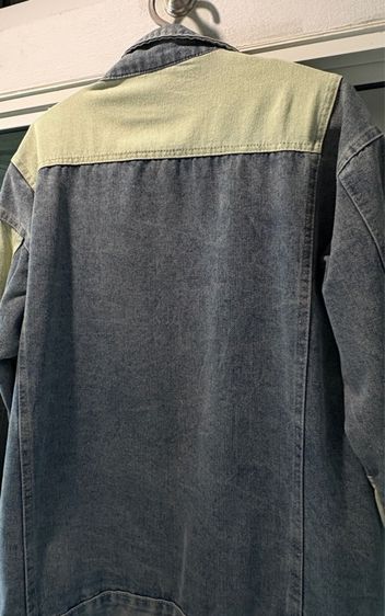 เสื้อยีนส์ผสมสี สไตล์ย้อนยุค รูปที่ 3