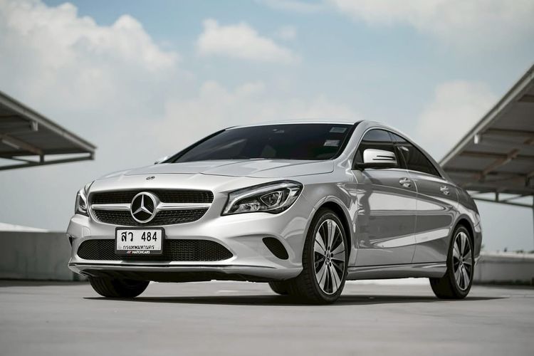 รถ Mercedes-Benz CLA-Class CLA200 สี บรอนซ์เงิน