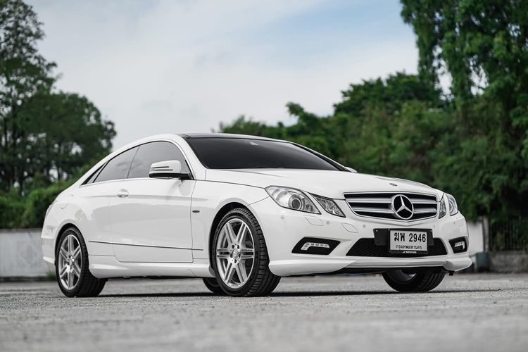 Mercedes-Benz E-Class 2012 E200 Sedan เบนซิน ไม่ติดแก๊ส เกียร์อัตโนมัติ ขาว รูปที่ 2